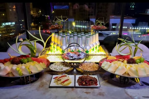 湖州夜场招聘女营销 无经验可入职日结1300起